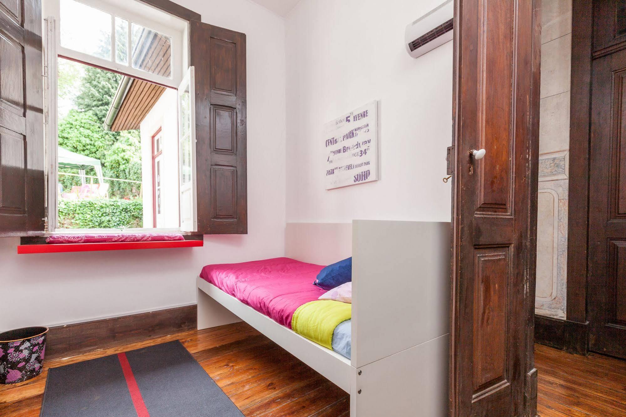 Bracara Hostel Брага Экстерьер фото